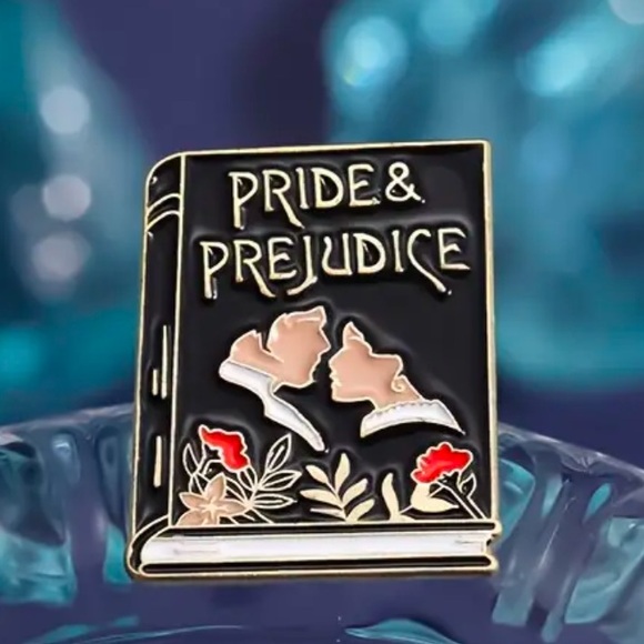 Pride and Prejudice Book Enamel Pin - Picture 1 of 2